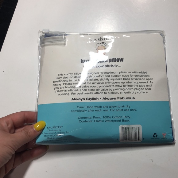 Brand new Spa Sister luxury bath pillow - Picture 3 of 4